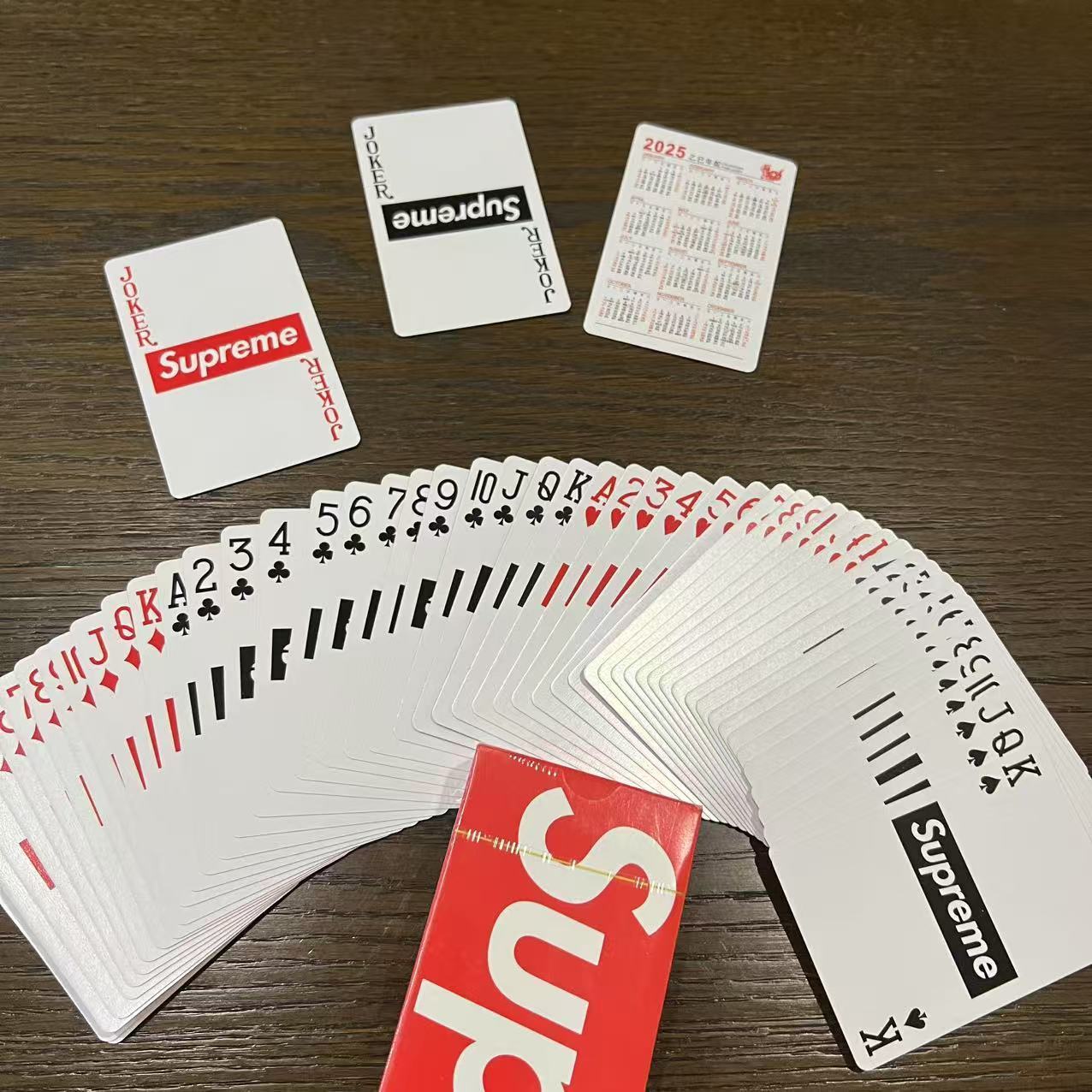 Supreme Poker Cards - PASTFRWRD