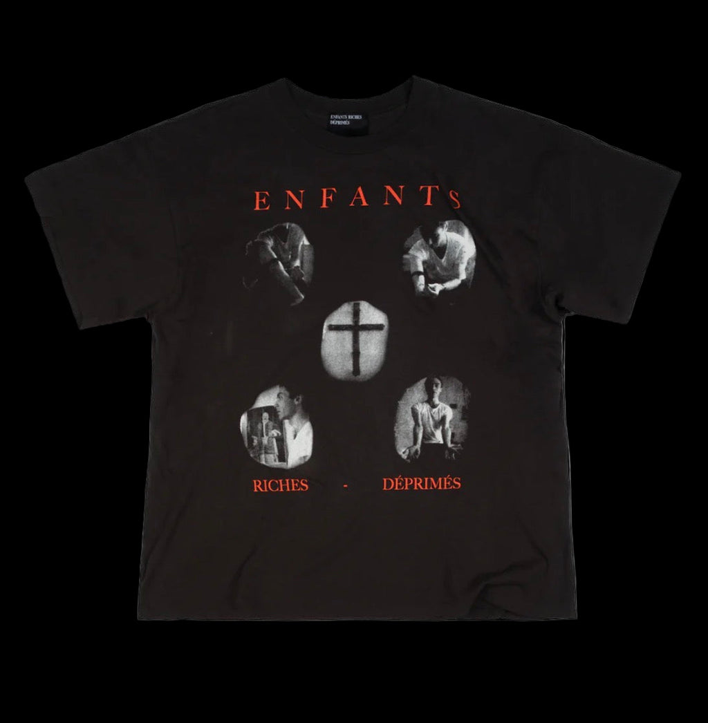 Black graphic tee featuring a Heroin needle design and ribbed crewneck.