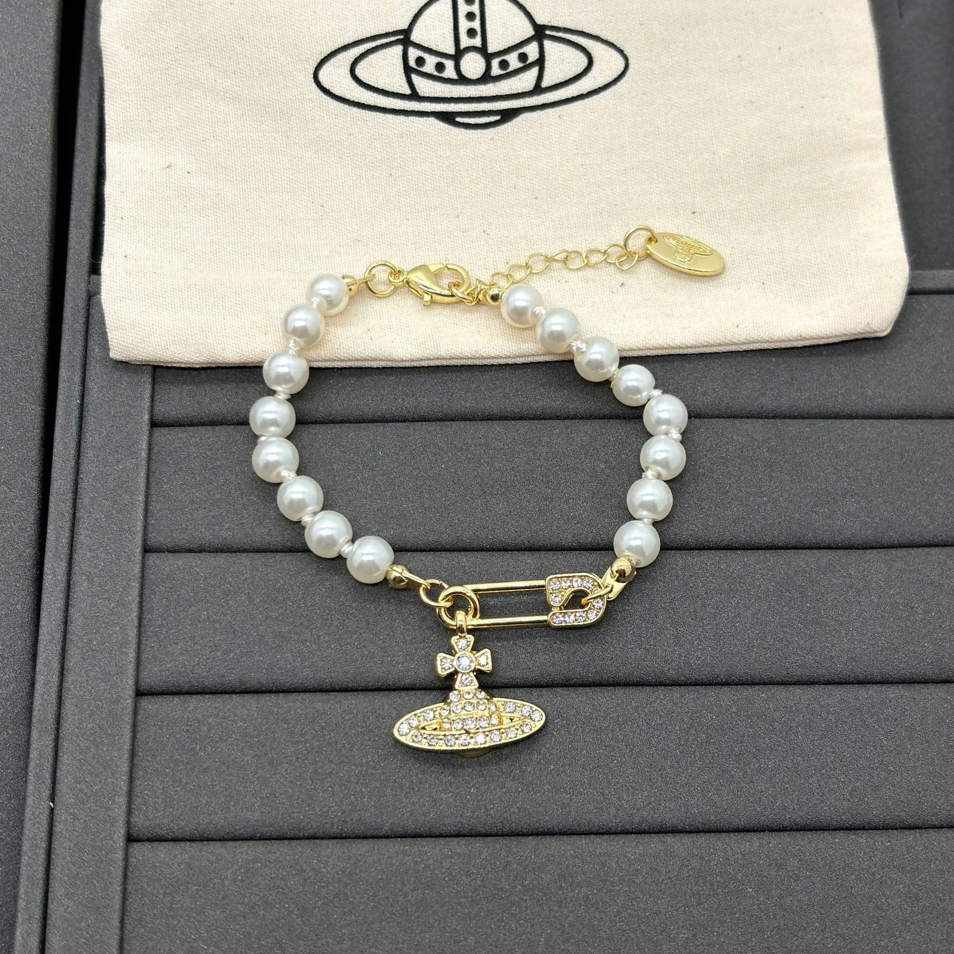 Vivienne Westwood Bracelet - PASTFRWRD