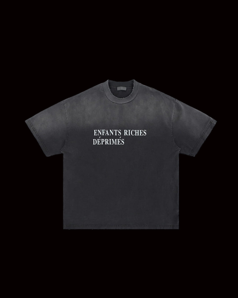 Enfant Riches Déprimés T-shirt en coton épais avec effet délavé vintage et coupe confortable.