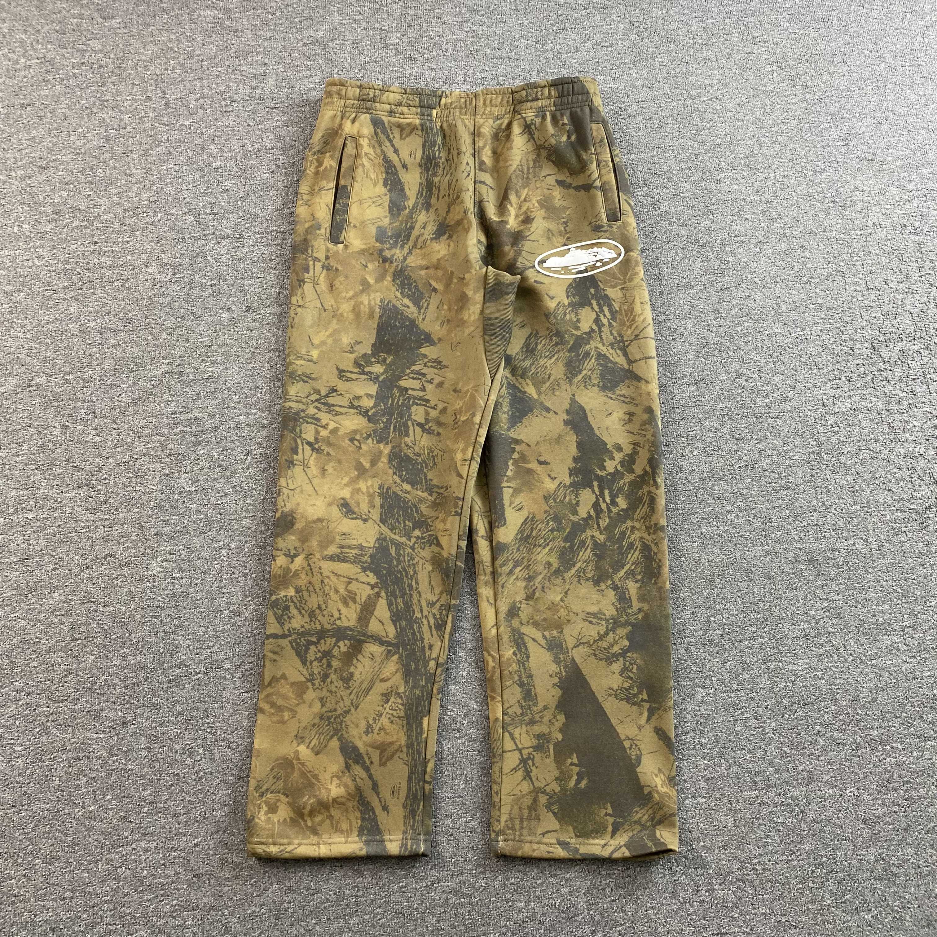 CORTEIZ ISLAND PUFF PRINT OPEN HEM SWEATPANT - PASTFRWRD